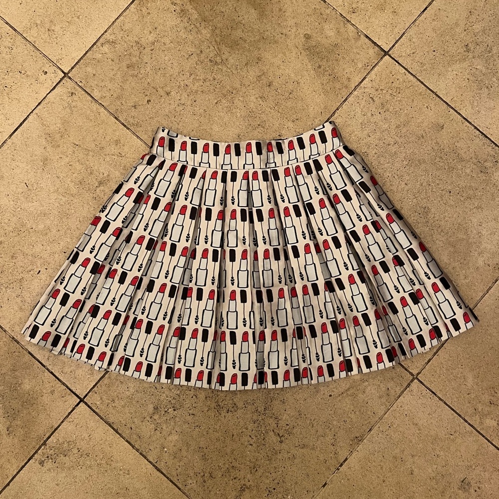 NWT Alice + Olivia pleated lipstick skirt